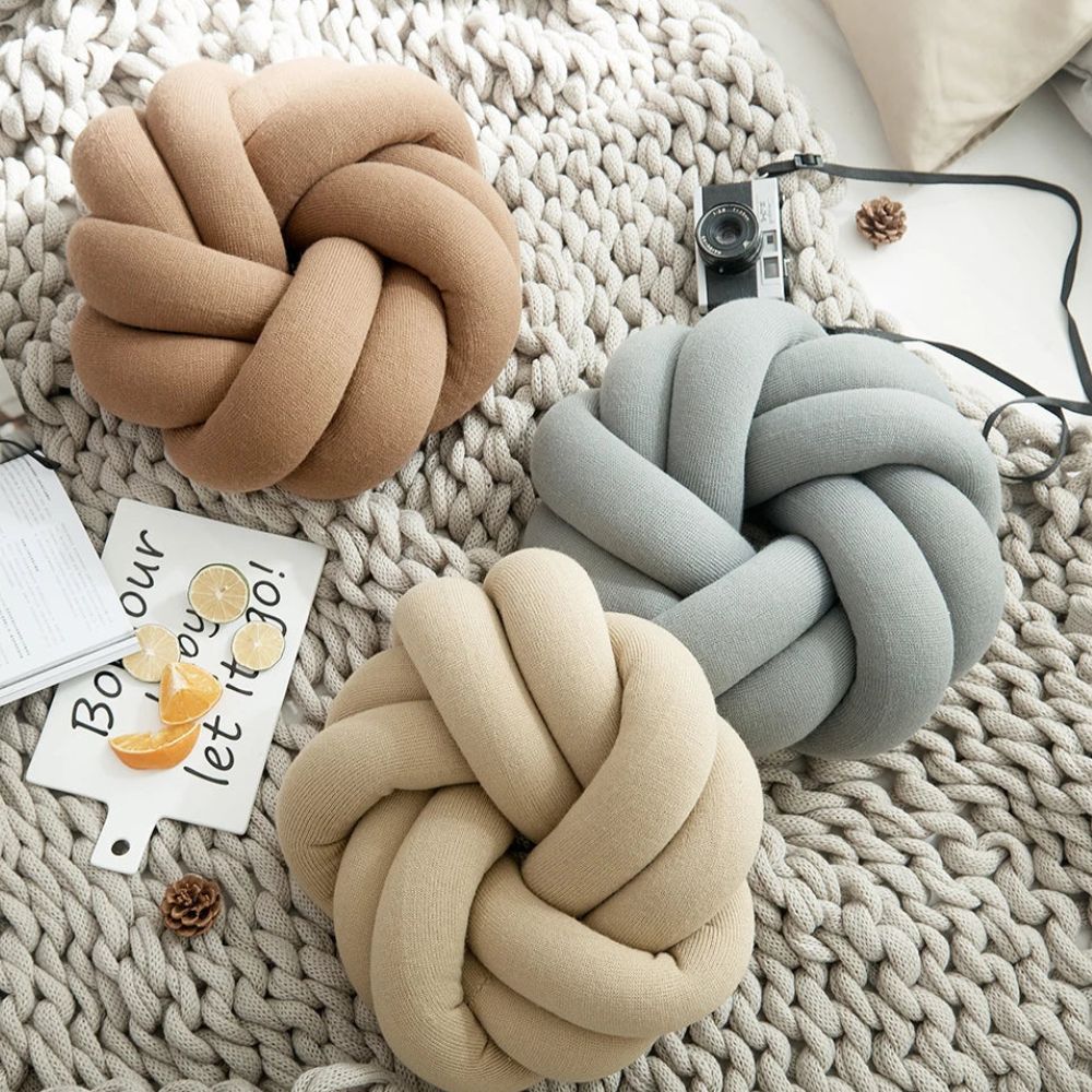 Puffy Pretzel Cushion