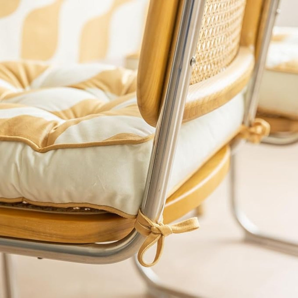 Aesthetic Swirl Pattern Cushion