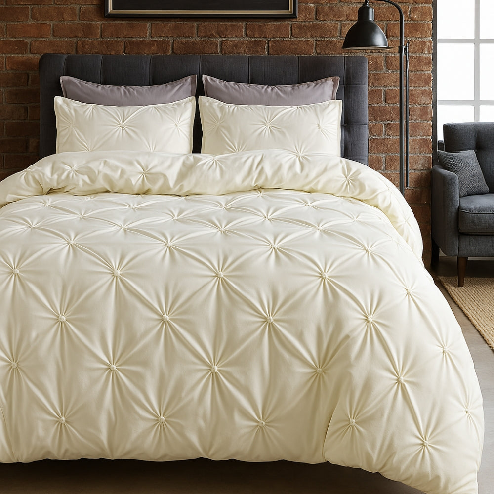 Amore Luxury Pinch Pleat Duvet Cover Set