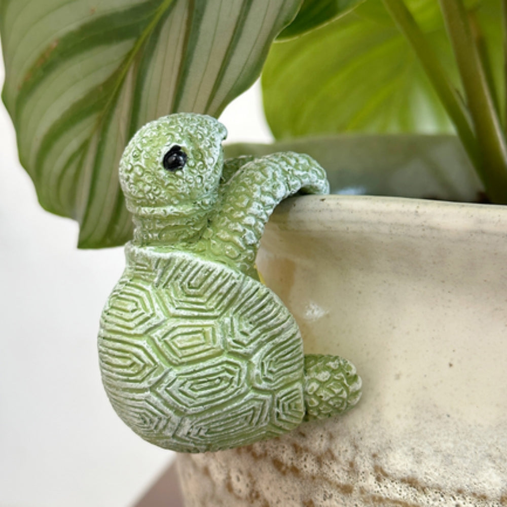 Arden Hanging Turtle Resin Pot Ornament